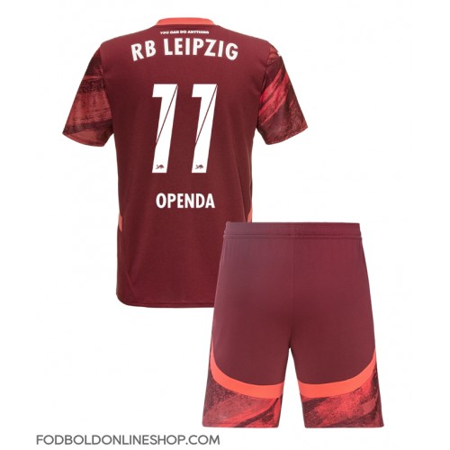 RB Leipzig Lois Openda #11 Udebane Trøje Børn 2024-25 Kortærmet (+ Korte bukser)